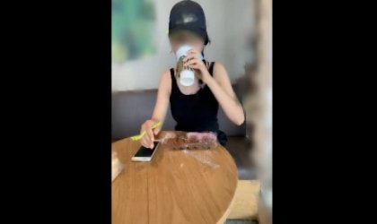 淫语对白边操边抽打屁股结尾内射