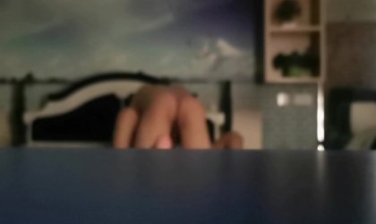 银川19岁小骚逼草完还给舔