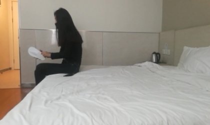 银行办业务勾引到的吃了两次饭就跟我开房了完整版下翻