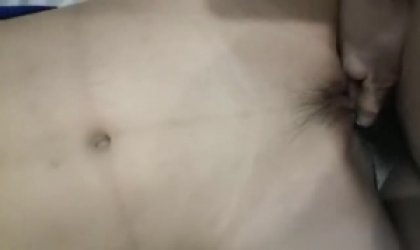 无套草00后小可爱水很多后续