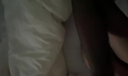 微露脸不安静的夜