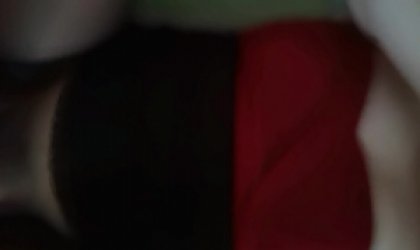 她一直说“我要到了”要高潮了正面拍摄