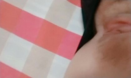 网上认识的小姐姐自慰