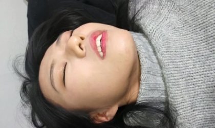 小骚露脸口交在穿着肉丝被曝插