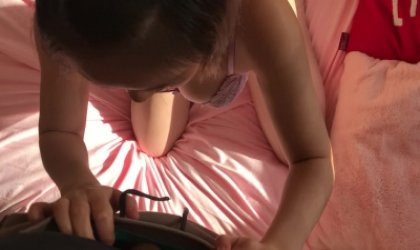 24岁的妹子露脸展示口技