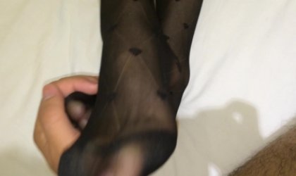 51度上撩到的大一女奴微露脸