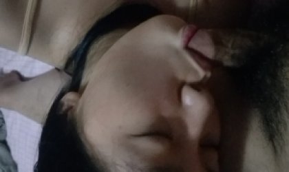 先光用嘴巴后面加上手更爽