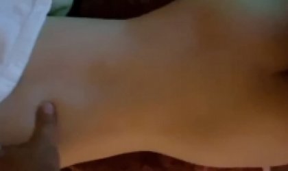 19岁小骚货酒店干完车上干！