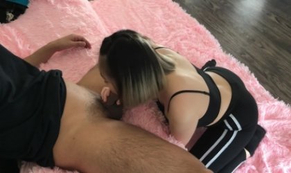 24岁的妹子露脸展示口技