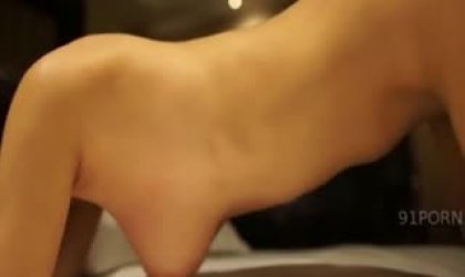 酒店叫的上面小姐很有情调.干之前还要喝点小酒助兴好骚几分钟就射了.