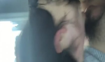 高清无水印和单位财务小梅停车场来点刺激的然后穿着遥控假鸡