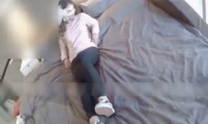 极品97年清纯休闲装小嫩模完美约会 极品超棒小女神落地窗前