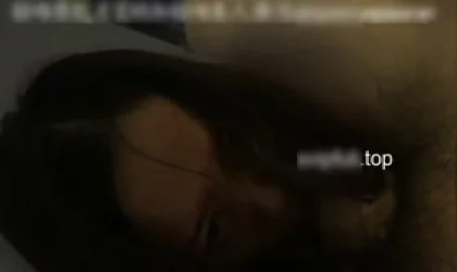 91轻吻也飘然系列之酒店干超漂亮的东北大奶美女摸她奶子时说特别喜欢摸自