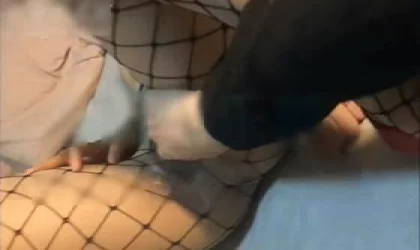 玩弄爆插96年富二代宝马女正干着接到闺蜜电话被听出来声音不对骗说吃辣