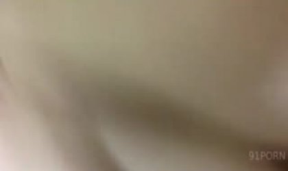 与93年羞涩小女友屋内激情打炮说自己逼都黑了都是我给操的精彩