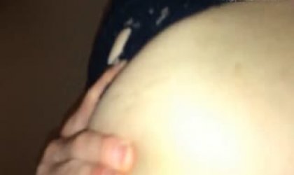 细长鸡巴快速抽插刚刮完逼毛的漂亮小媳