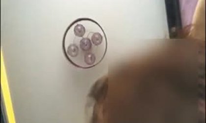 90后性感白嫩美女又想被操又不想被拍摄说别拍了上来干我放进去操我逼好痒我劈着腿