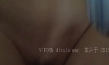 骚妇白天饥渴难耐打炮