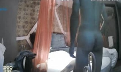 精品推荐红帐房全视野偷拍喜欢健身清纯美女被健身教练各种动作30多分钟还不射妹