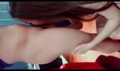 腰细屁股大的健身俱乐部魔鬼身材美女学员下班后酒店试试强壮教练的大鸡鸡爽的淫叫 好棒 好痒啊 