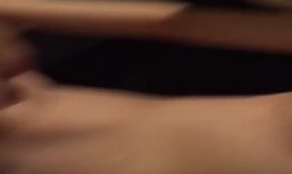 醉酒美女同事送她回家 半推半就的被操 还拍了祼照