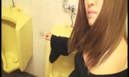 夜更けに面接にやってきたのは、22歳のギャル风の女の子ゆ