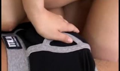 特别黏稠的白色液体