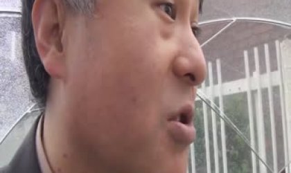 妈妈带回一陌生男子把我