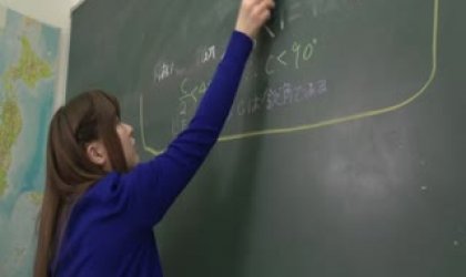 顽皮的女学生惊讶与