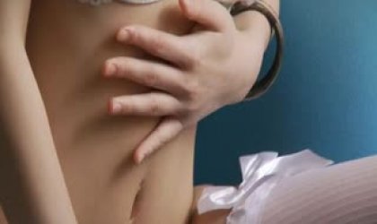 长统袜里的脑中显示裸体的