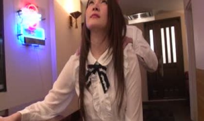 性感亚洲视频与一个年轻